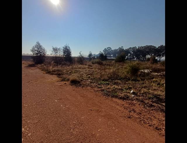 1.60HA VACANT LAND FOR SALE IN HIGHBURY